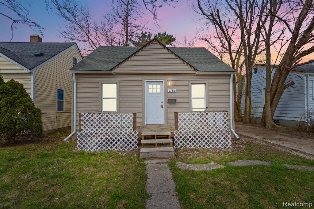 6783 CHALMERS Avenue, Warren, MI 48091