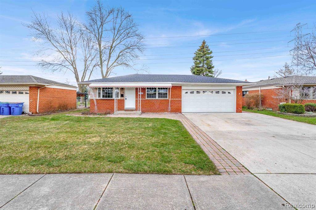 27161 Huntington Drive, Warren, MI 48088