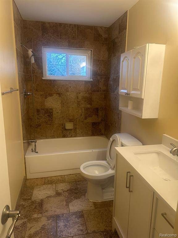 Farmington Hills, MI 48336,22800 PURDUE Avenue