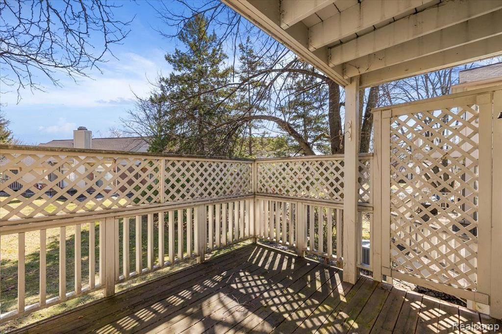 West Bloomfield Twp, MI 48322,6906 Pebblecreek Woods  Drive
