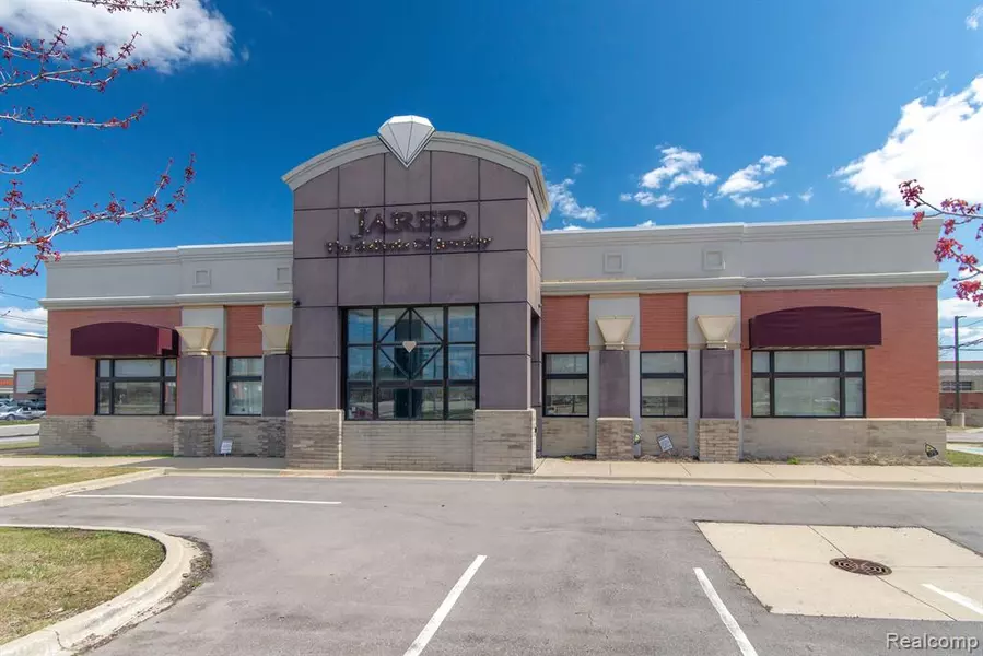 451 W 14 MILE Road, Madison Heights, MI 48071
