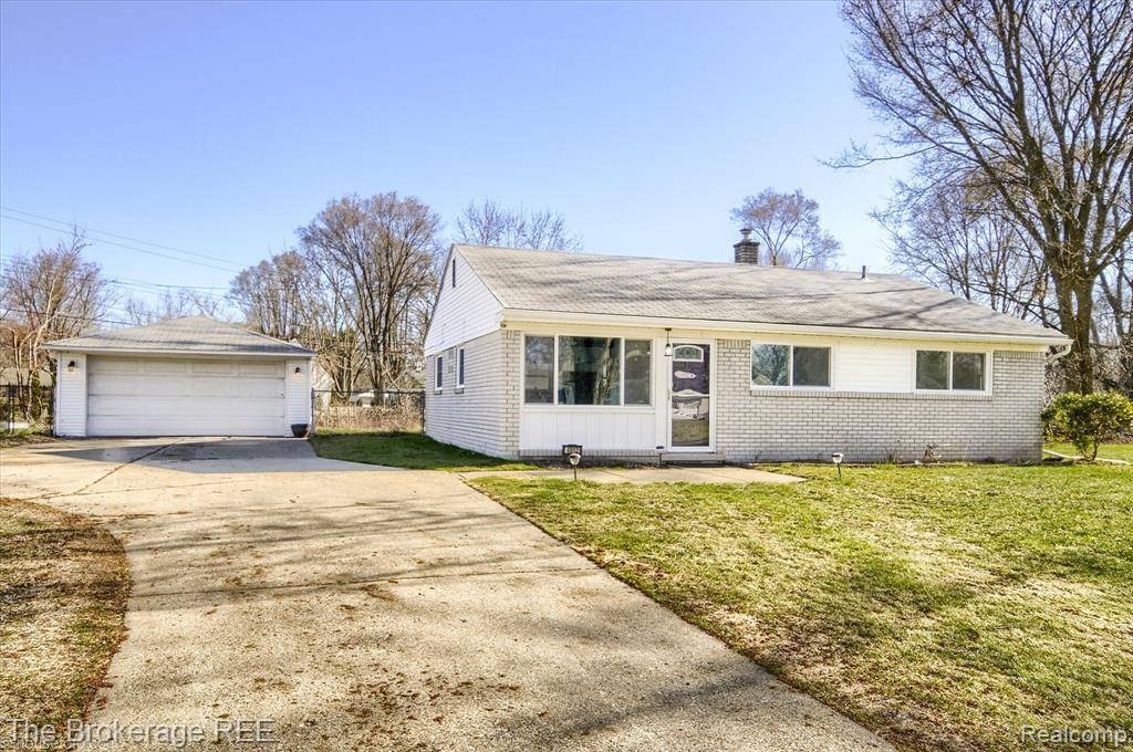 4912 SUNDALE Drive, Independence Twp, MI 48346