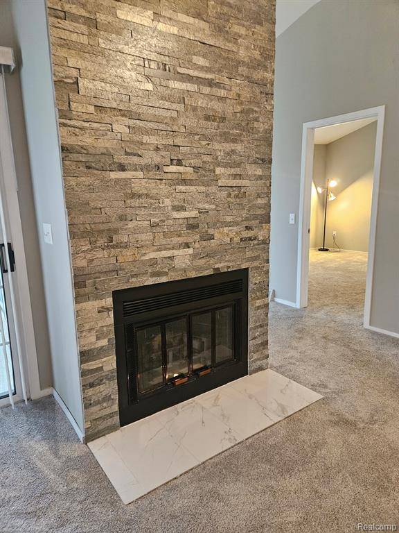 Fenton, MI 48430,906 WHISPERWOOD Drive