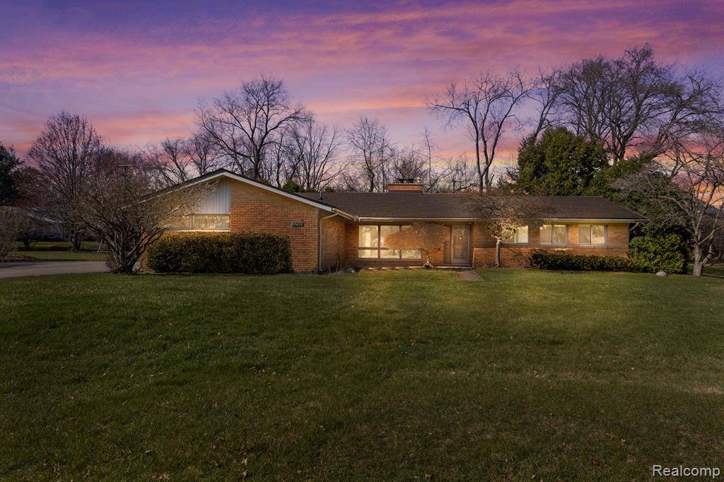 5799 BLANDFORD Court, Bloomfield Hills, MI 48302
