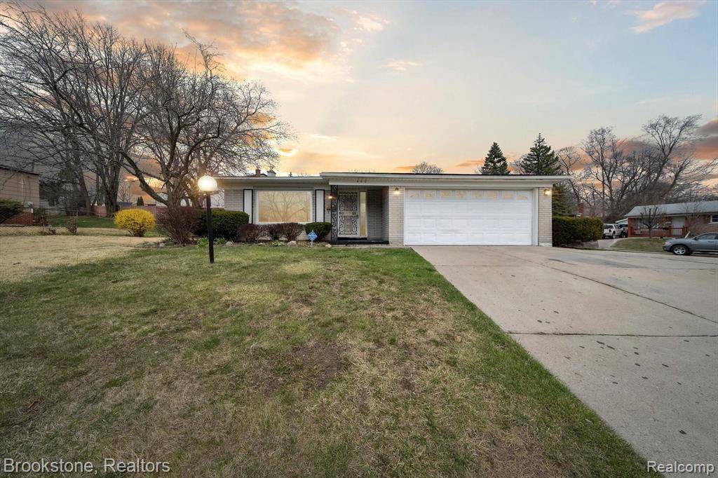 Pontiac, MI 48342,400 JOSLYN Avenue