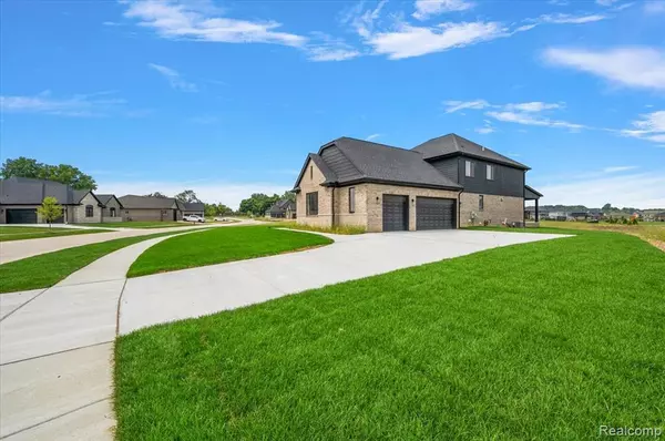 Oxford Twp, MI 48371,682 Westlake Avenue