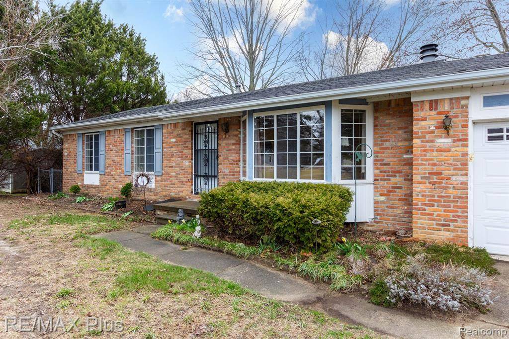 Grand Blanc Twp, MI 48439,6051 HOMESTEAD
