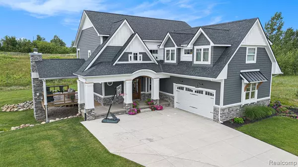 4273 MCCORMICK Drive,  Fenton Twp,  MI 48451