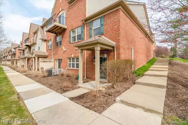 39492 ROCKCREST Lane,  Northville Twp,  MI 48168