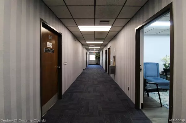 Dearborn, MI 48124,22190 GARRISON Street 303
