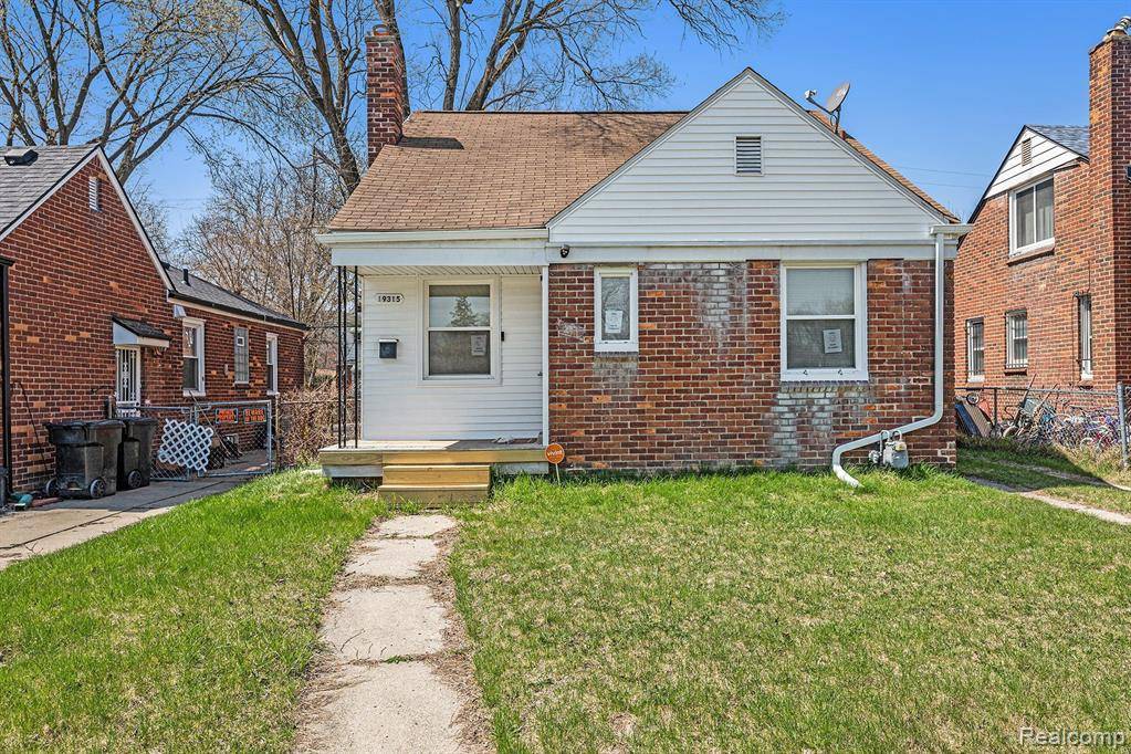 19315 ANNCHESTER Road, Detroit, MI 48219