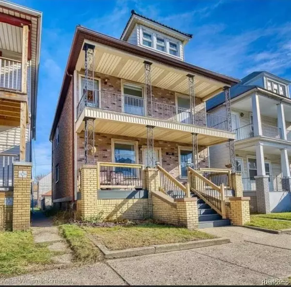 9500 CHAREST Street, Hamtramck, MI 48212