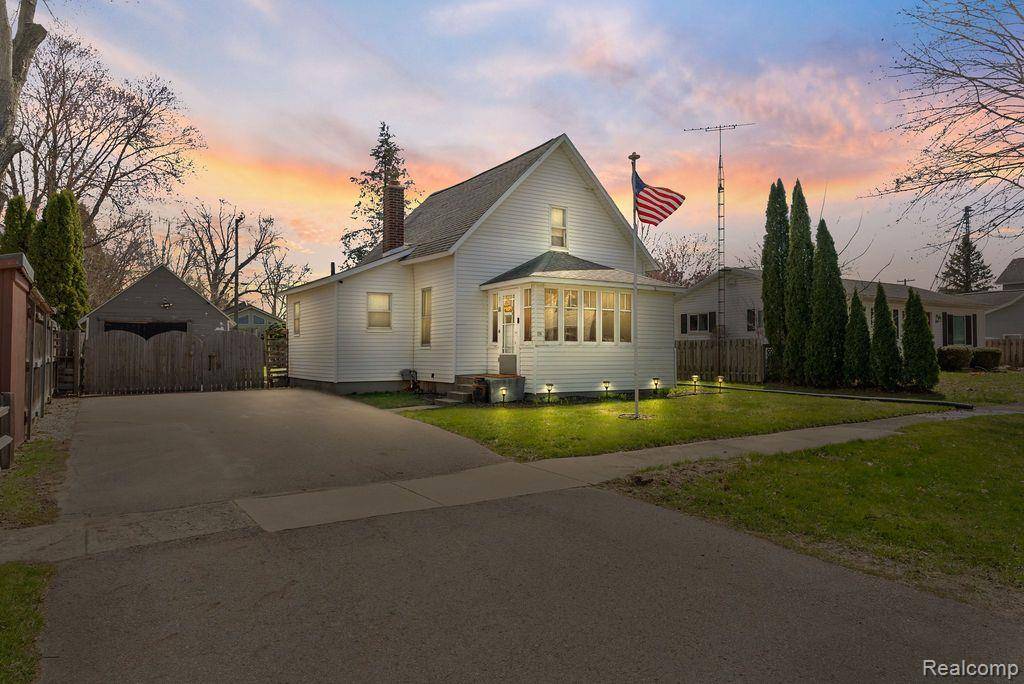 209 S HOWARD, Webberville Vlg, MI 48892