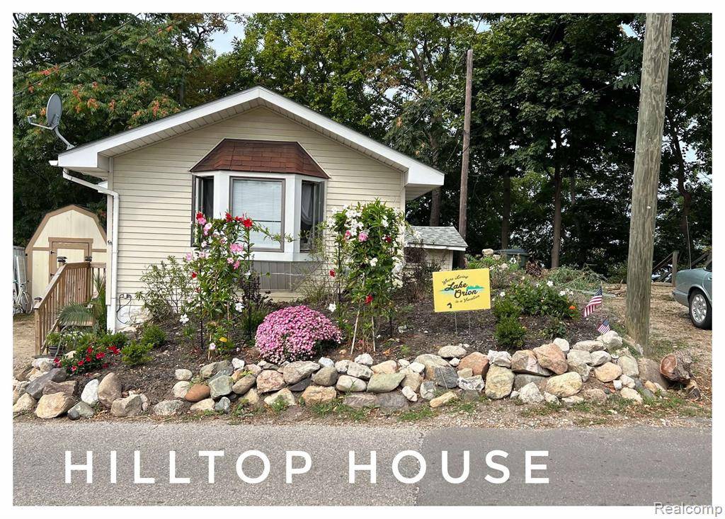 520 BELLEVUE Avenue, Lake Orion Vlg, MI 48362