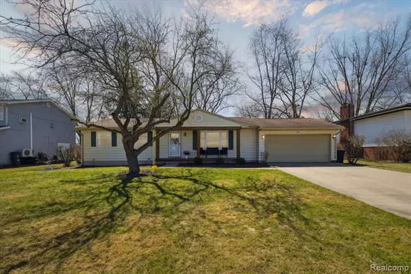 1346 ROLLINS Street,  Grand Blanc Twp,  MI 48439