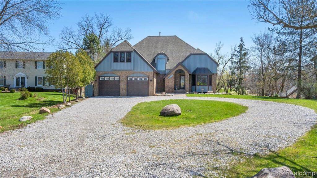 23035 MERIDIAN Road, Grosse Ile Twp, MI 48138
