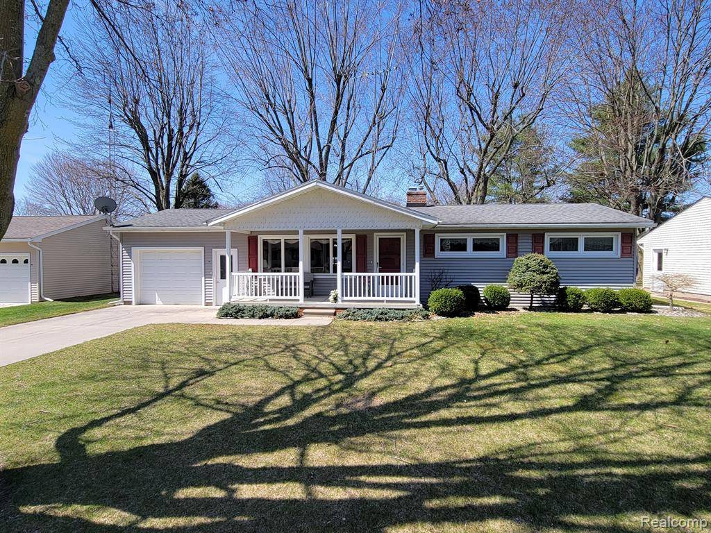 42 S FLOWER Street, Croswell, MI 48422