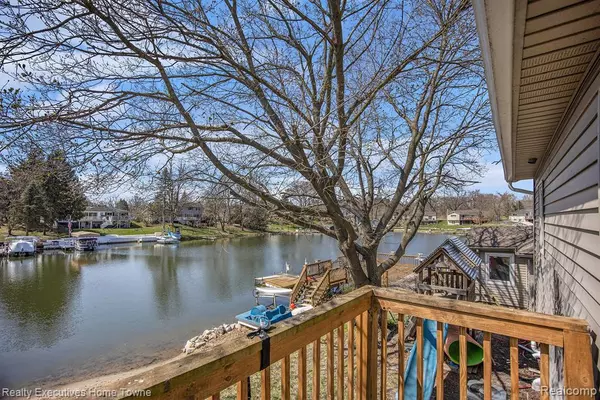 White Lake Twp, MI 48386,10401 DEGRAND Street