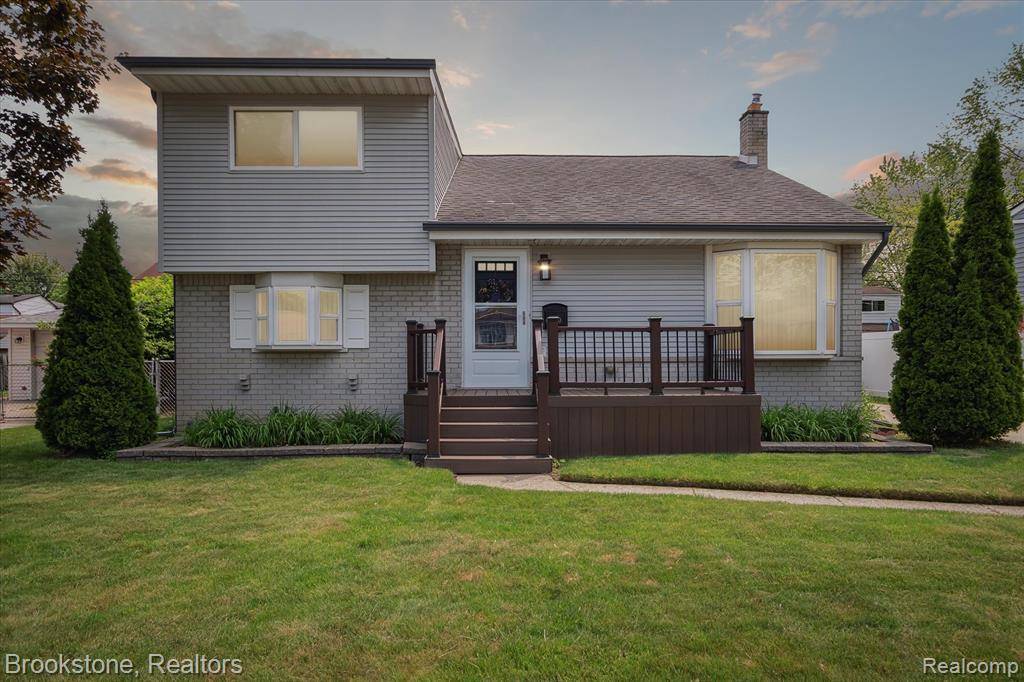 6510 CADILLAC Street, Garden City, MI 48135