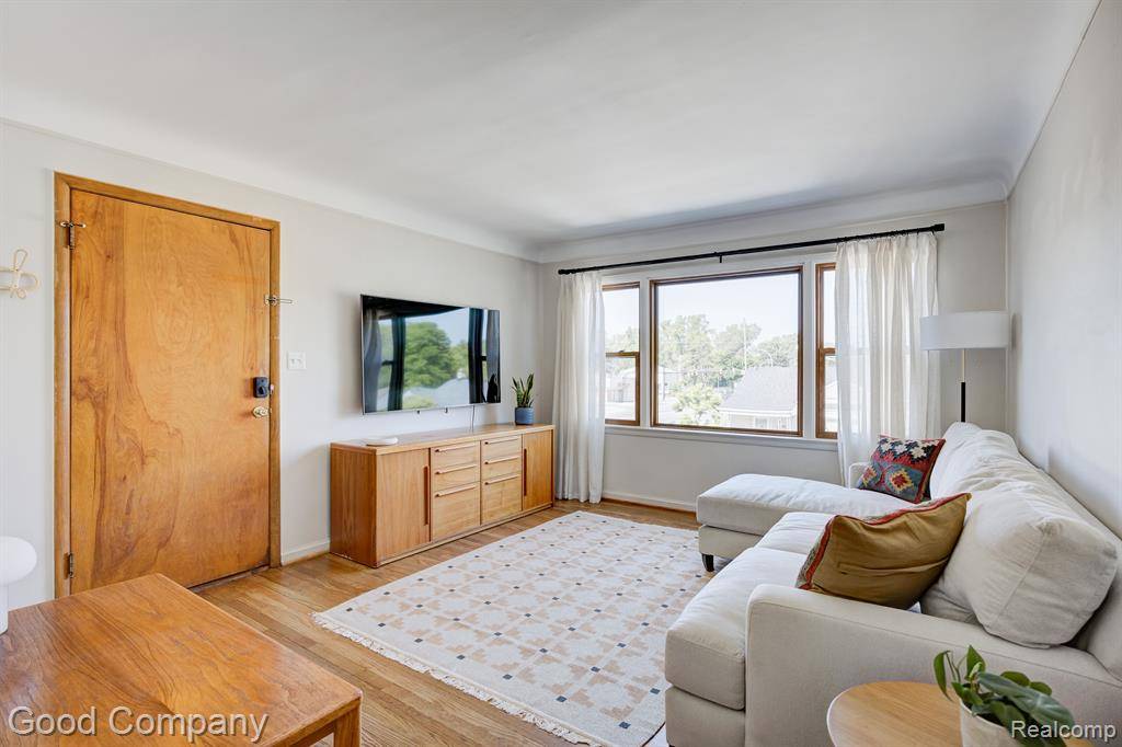 Oak Park, MI 48237,23010 Norwood Road 3
