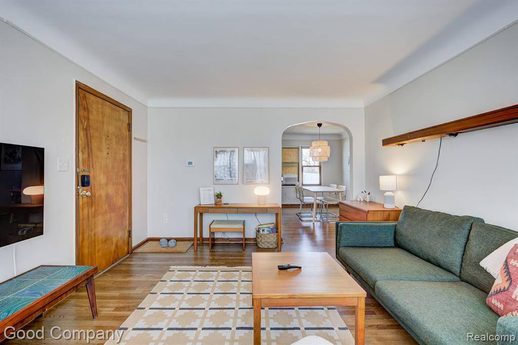 Oak Park, MI 48237,23010 Norwood Road 4
