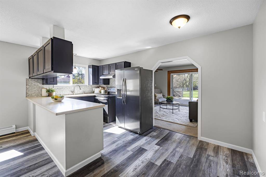 Canton Twp, MI 48187,41330 CHERRY HILL Road