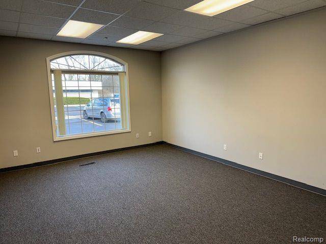 Waterford Twp, MI 48327,6909 HIGHLAND Road