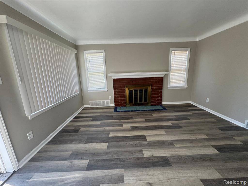 Eastpointe, MI 48021,22051 FIRWOOD Avenue