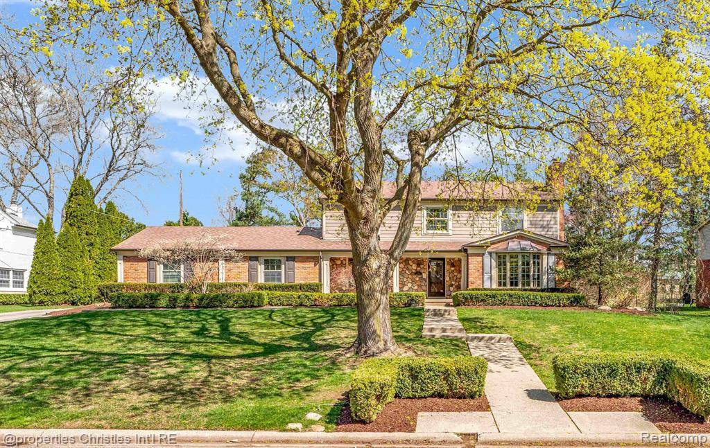 1360 Indian Mound E, Bloomfield Twp, MI 48301