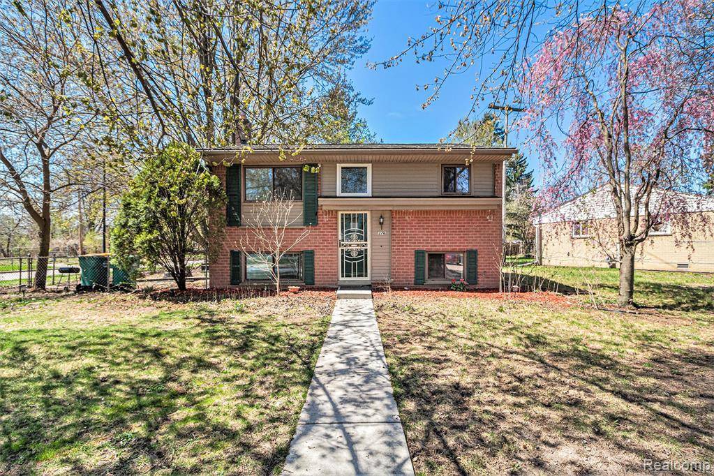 1376 MCCARTHY, Ypsilanti Twp, MI 48198