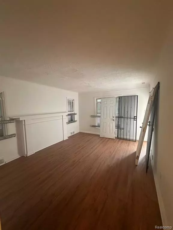 Detroit, MI 48205,17843 STRASBURG Street