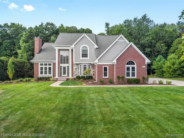 6807 SUNSET Drive, Salem Twp, MI 48178