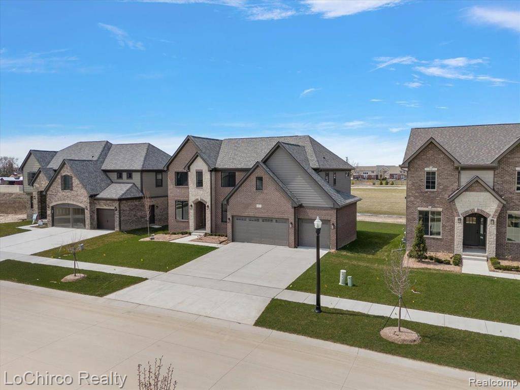Macomb Twp, MI 48044,49355 LANGFORD Drive