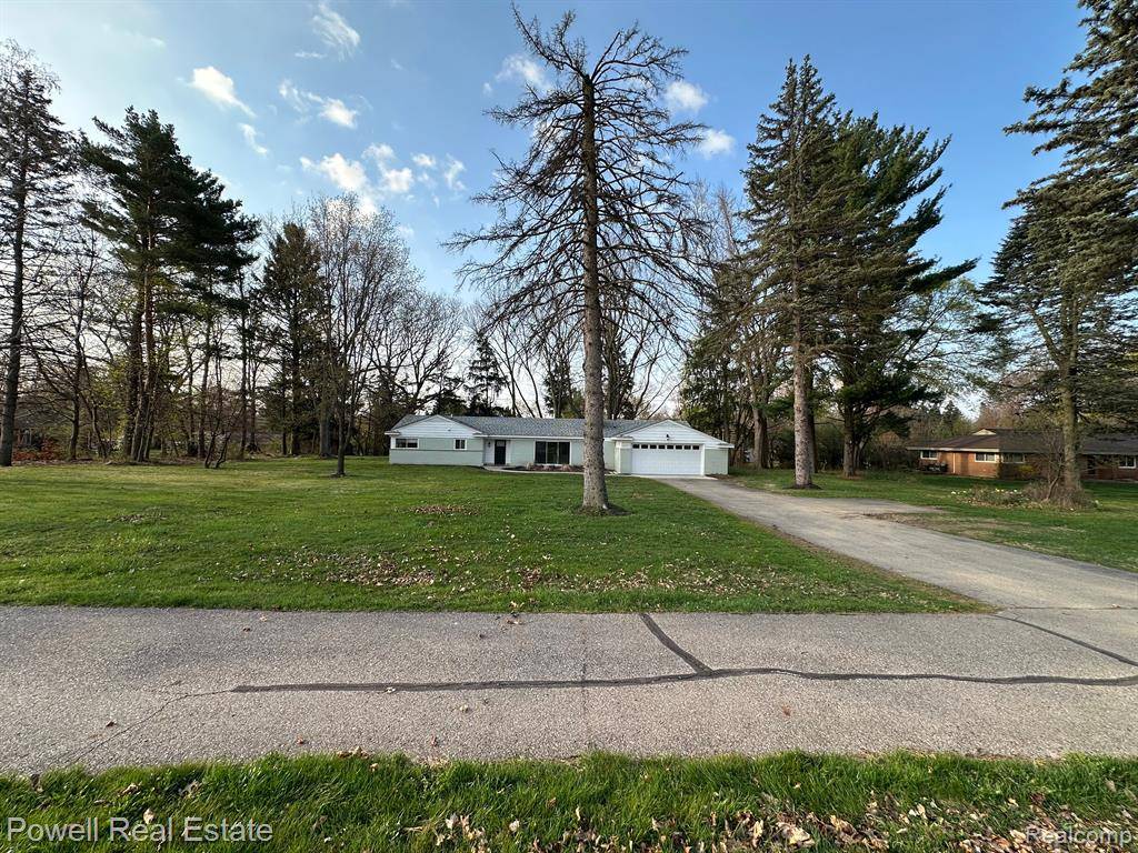 2659 W AVON Road, Rochester Hills, MI 48309