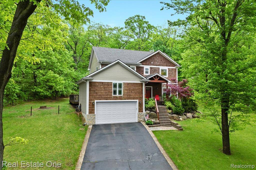 Hamburg Twp, MI 48116,9327 VAN ANTWERP Road
