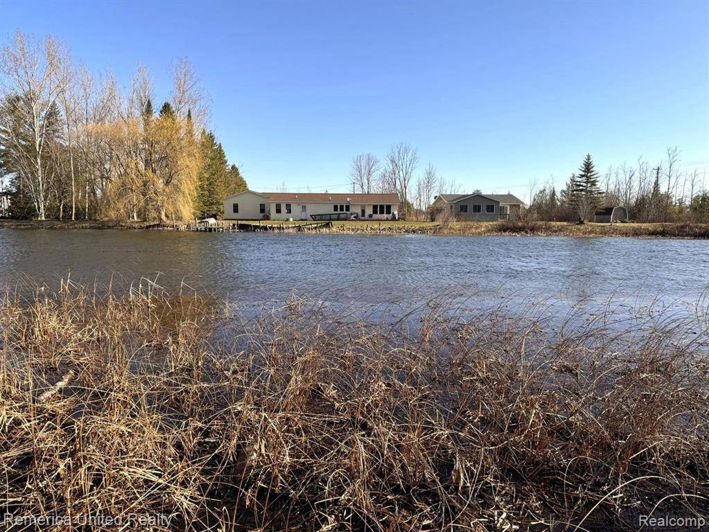 4052 S RIVER Road, Grant Twp, MI 49721