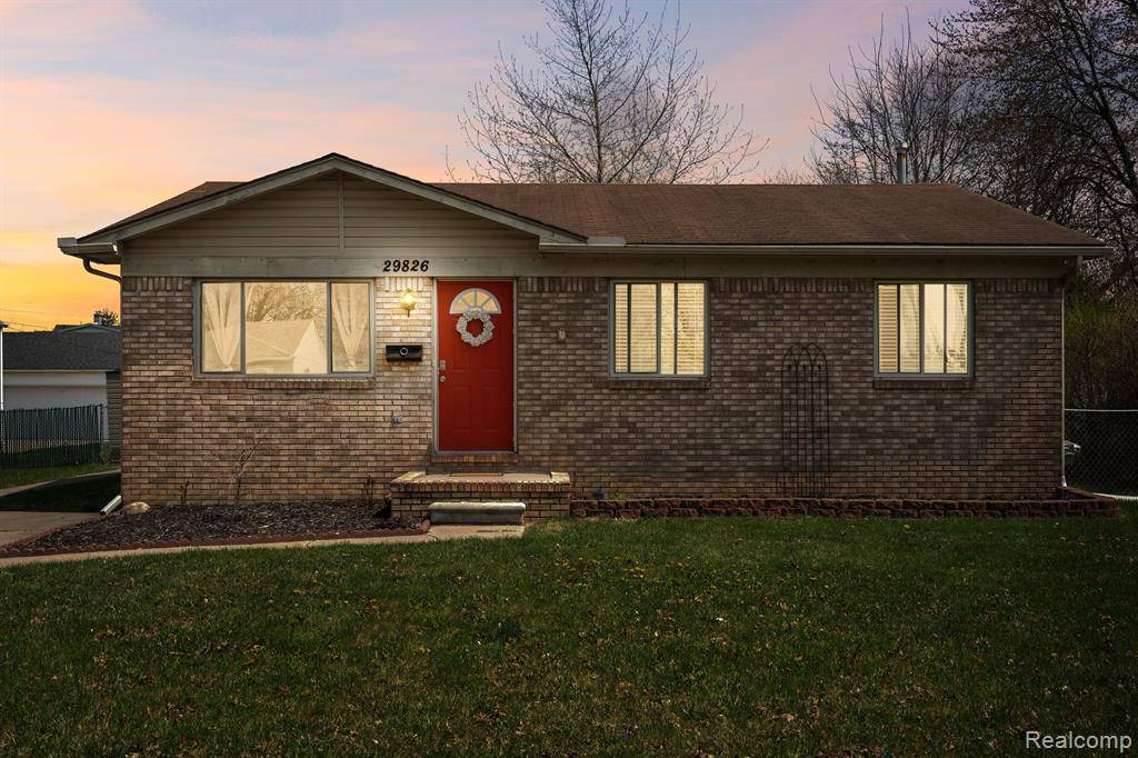 29826 COMMONWEALTH Street, Roseville, MI 48066