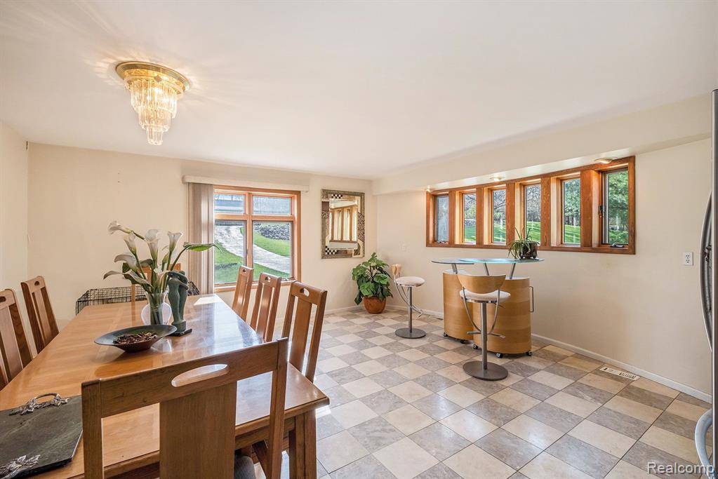 Hartland Twp, MI 48430,5160 FENTON Road