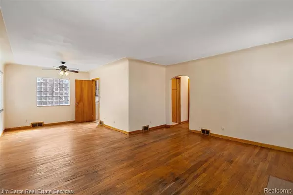 Detroit, MI 48224,4121 Harvard