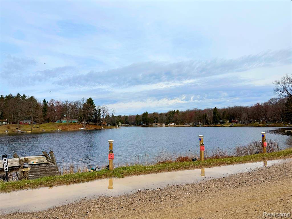 Franklin Twp, MI 48625,10472 N ATHEY Avenue