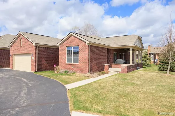 49969 WALTER,  Shelby Twp,  MI 48317