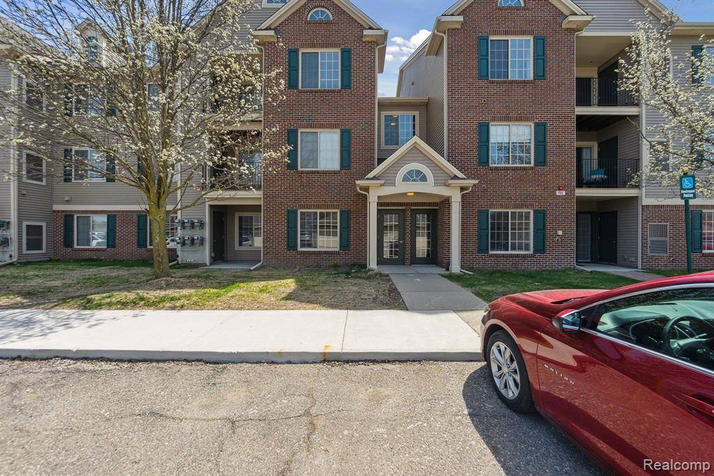 14206 PINEHURST Lane, Grand Blanc Twp, MI 48439