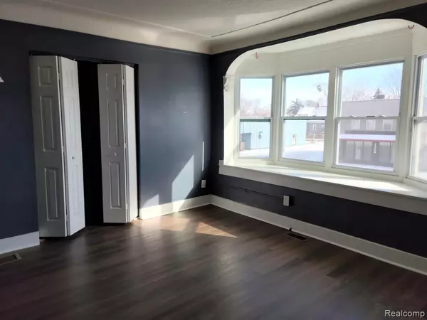 22641 VAN DYKE Avenue, Warren, MI 48089