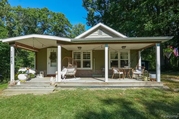 11401/11425 HIBNER Road, Hartland Twp, MI 48353
