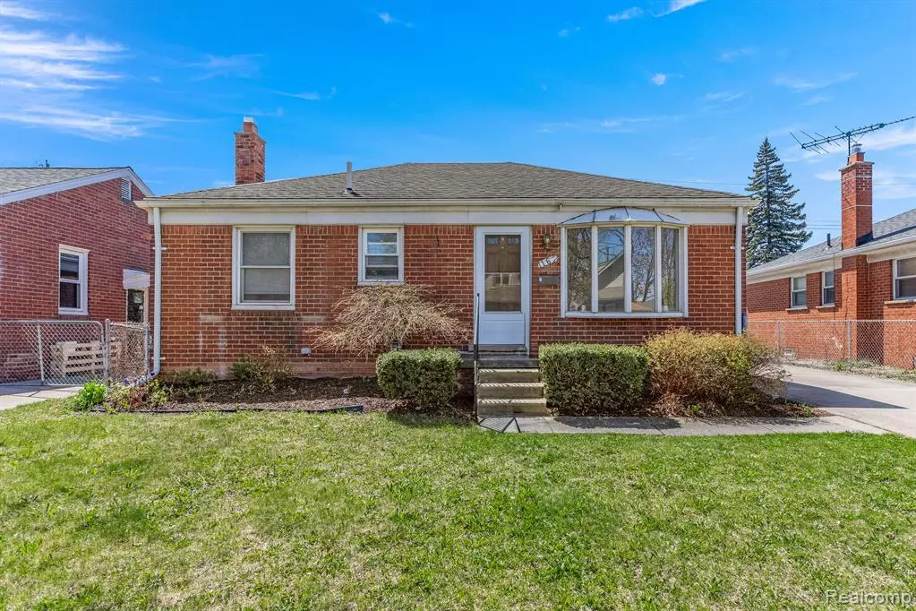 Lincoln Park, MI 48146,1167 FARNHAM Avenue