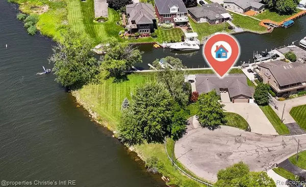 Harrison Twp, MI 48045,37337 LAKESHORE Drive