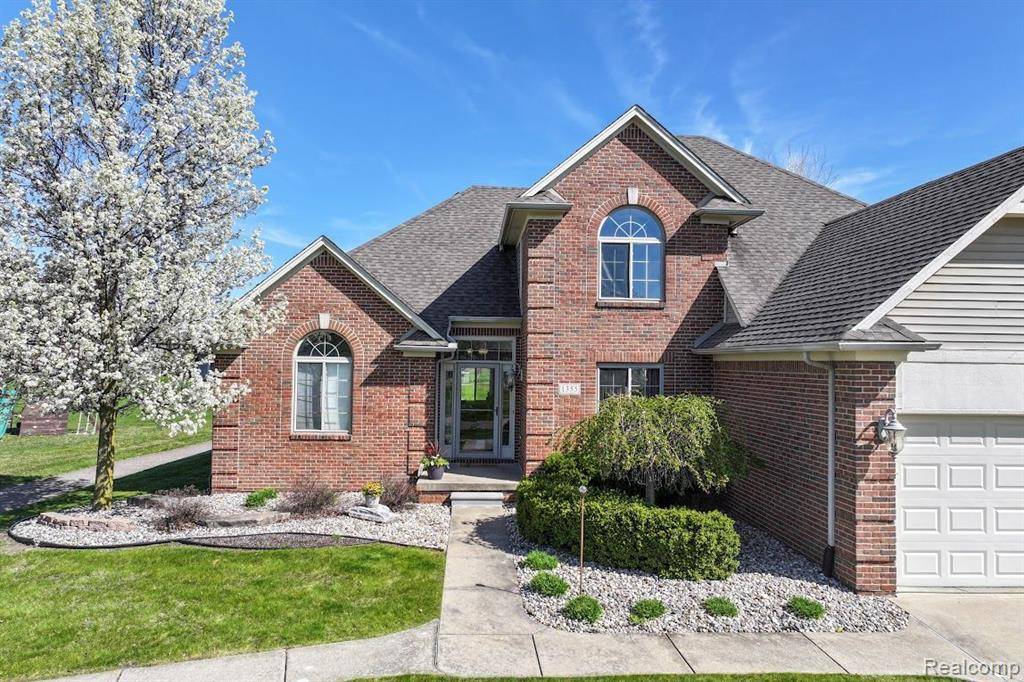 Grand Blanc Twp, MI 48439,1355 RIDGE VIEW Court
