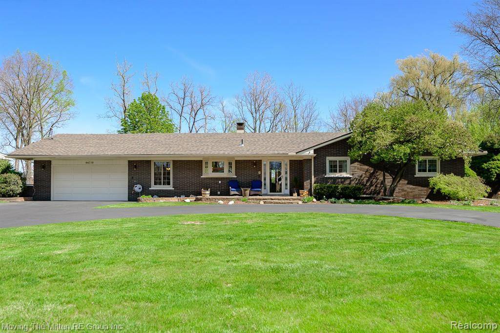 44119 HARMONY Lane, Van Buren Twp, MI 48111
