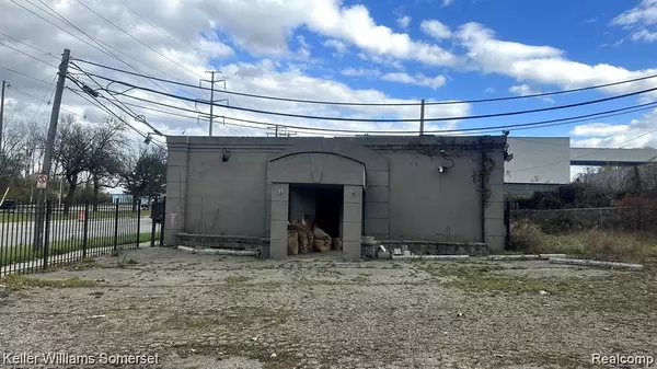 Detroit, MI 48219,22909 W 8 MILE Road