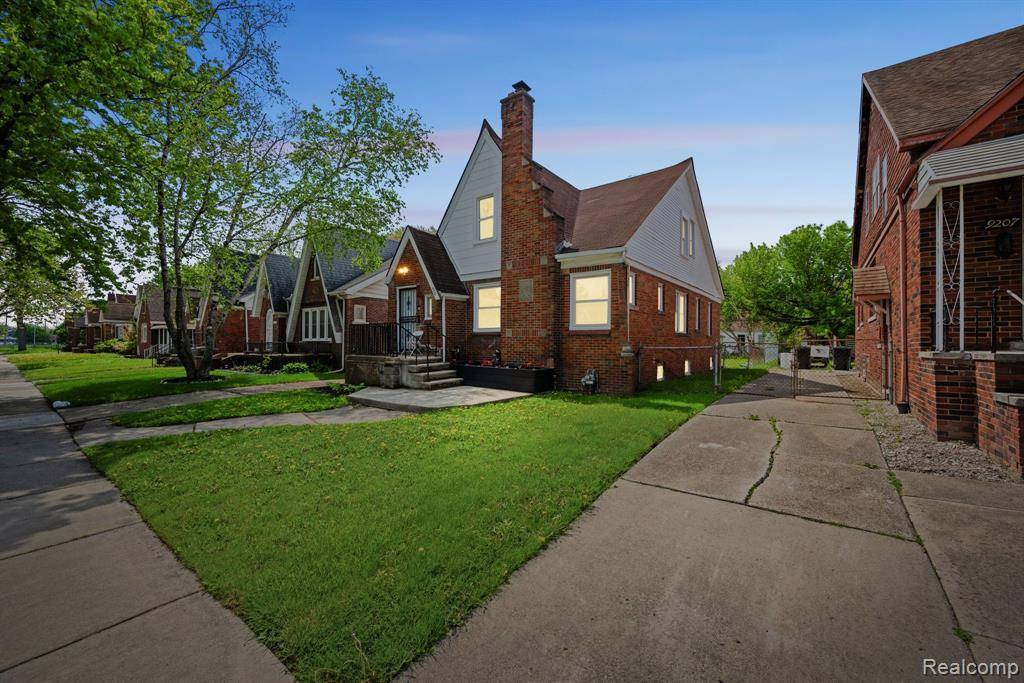 9201 BOLEYN Street, Detroit, MI 48224